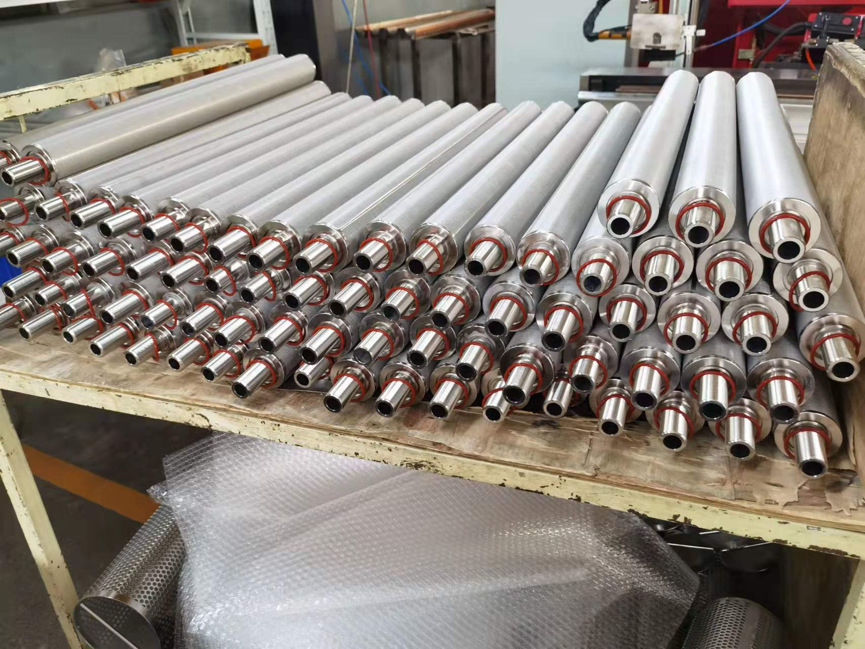 陜西客戶定購的非標(biāo)定制不銹鋼燒結(jié)濾芯